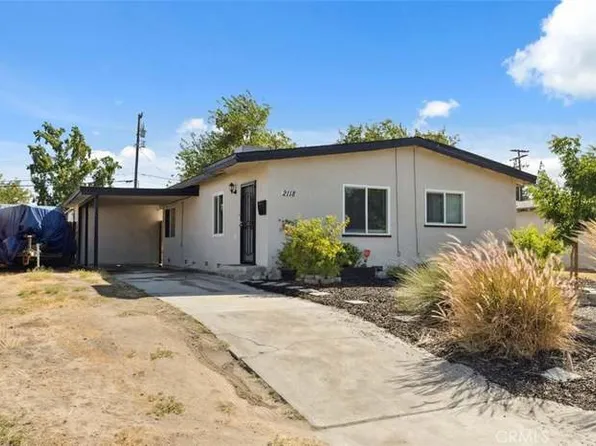 2118 E Sussex Way, Fresno, CA 93726