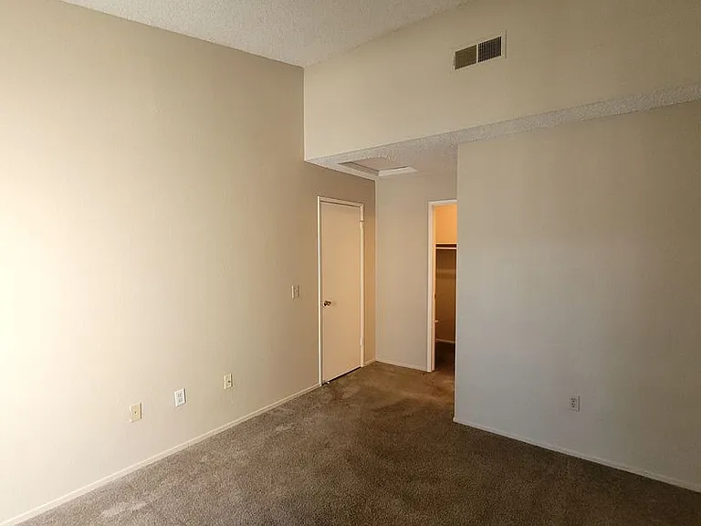 3941 Madison Ave #200 — Photo 16
