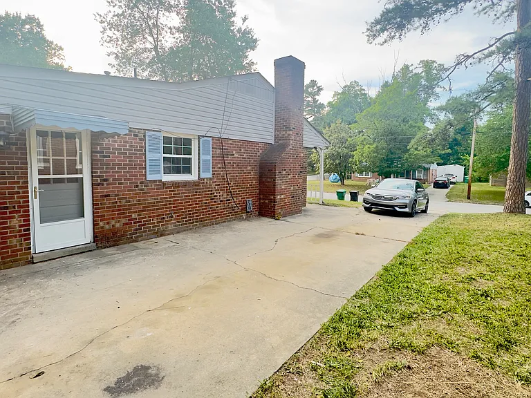 800 Miriam Ave — Photo 5