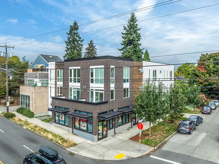 2508 N 50th St — Photo 28