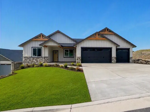 74 E Center Ln, Spokane, WA 99208