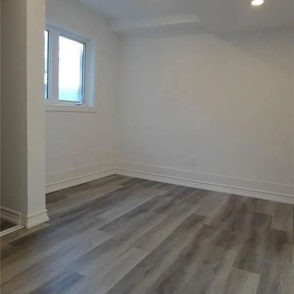 70 Skywood Dr #BASEMENT — Photo 12