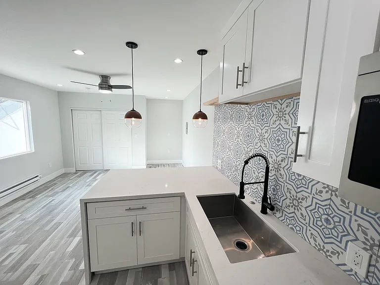 4225 W 120th St #D — Photo 4