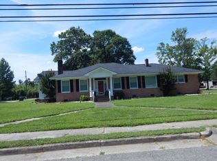 319 Taylor St, Lake City, SC 29560