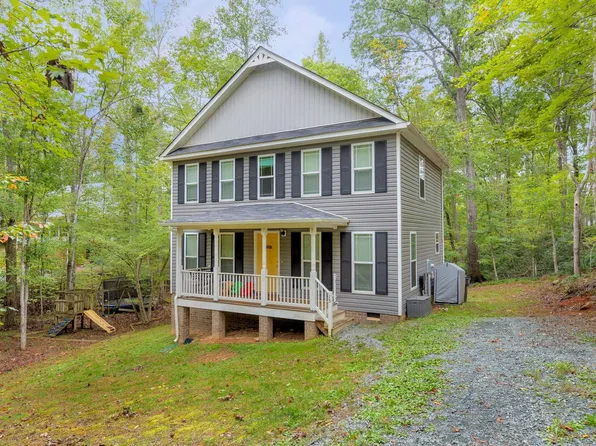 15 Sherwood Dr, Palmyra, VA 22963
