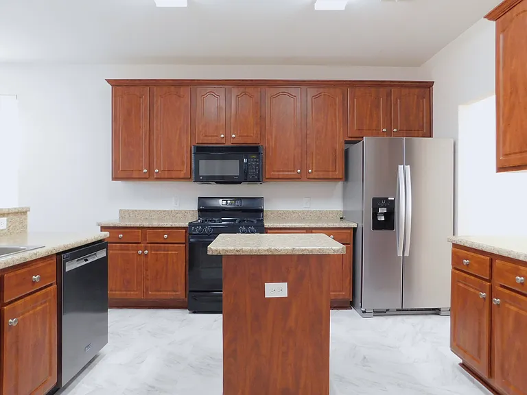 2701 Clark Dr — Photo 14