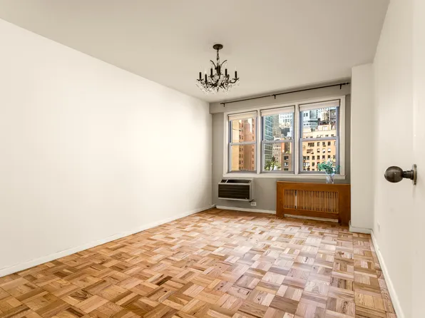 150 East 37th Street image 9 of 20