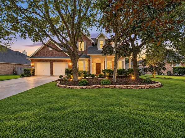 127 N Hawthorne Hollow Cir, Conroe, TX 77384