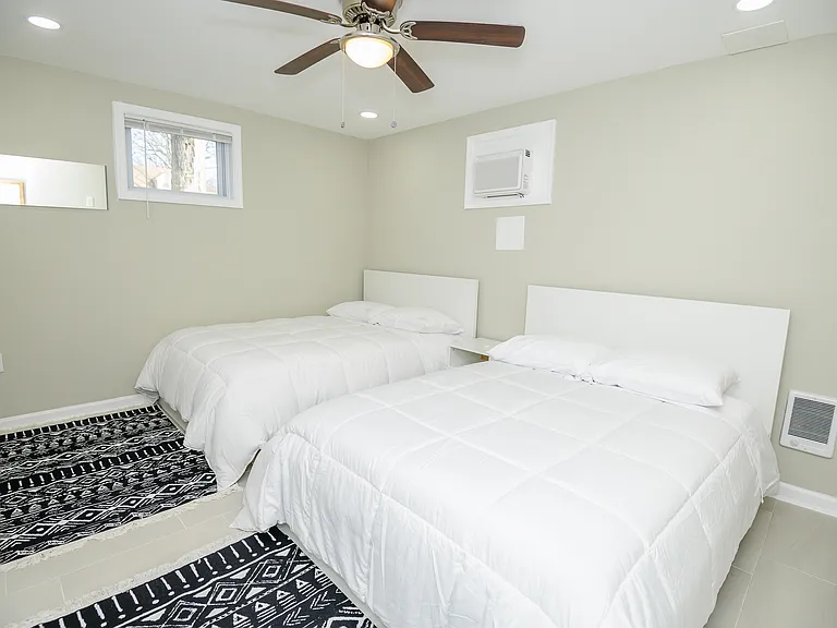 8007 Prince Georges Dr — Photo 16