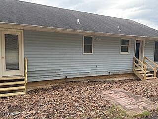 2nd image of 1201 Eastbrook Dr