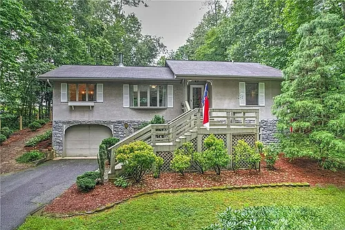 12 Evergreen Hill Dr Photo 1 12 Evergreen Hill Dr Photo 1