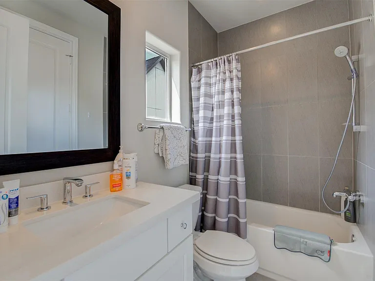9664 Knight Rd — Photo 13