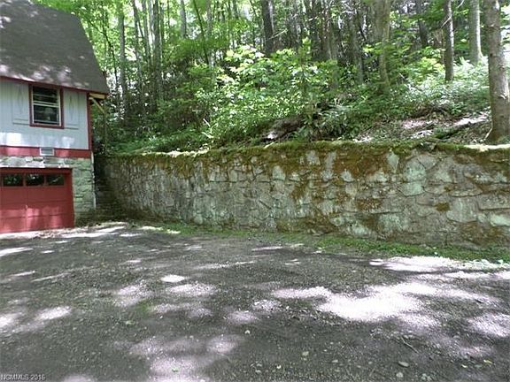 2nd image of 1743 Dogwood Dr