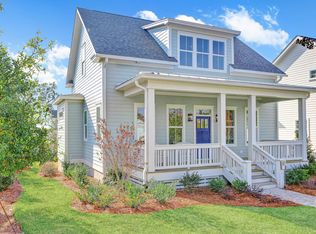 610 Mackenzie Cir, Southport, NC 28461