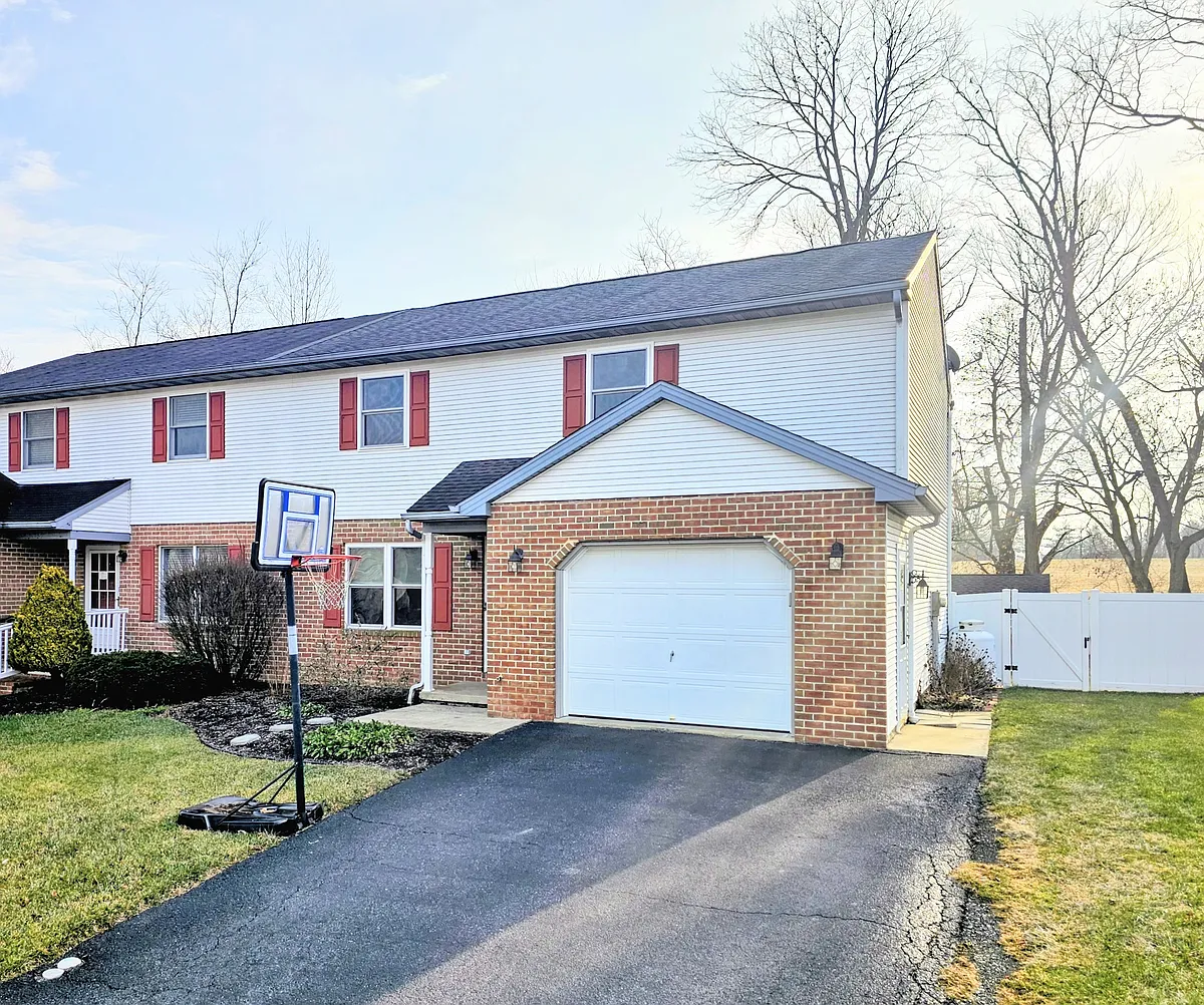 Building Photo - 91 Sunrise Cir
