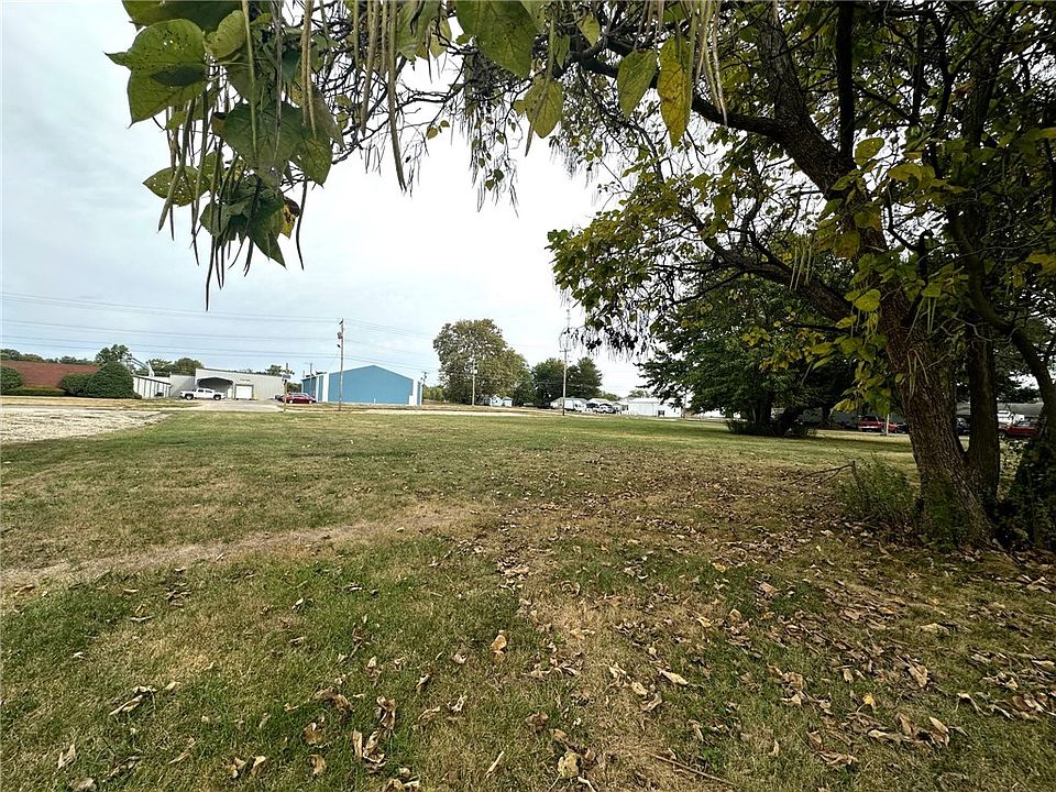 2nd image of 2901 Marshall Ave