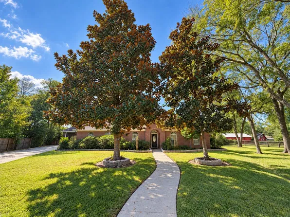 105 Mulberry Cir, Livingston, TX 77351