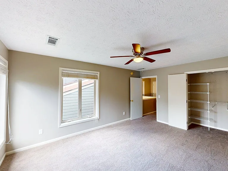 2140 Fort Harrods Dr #7 — Photo 30