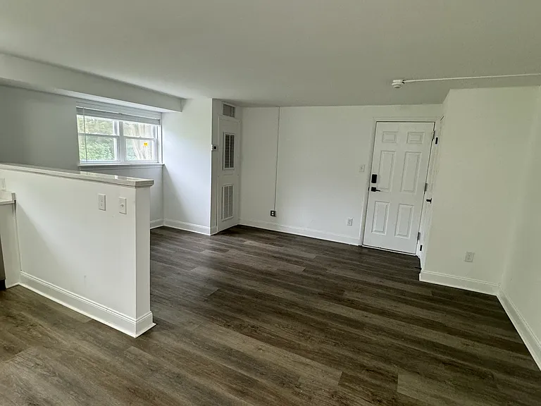 1841 Davisville Rd #B6 — Photo 2
