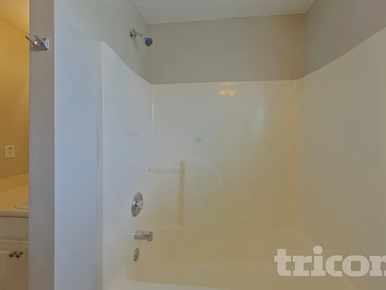 1055 Maria Dr — Photo 13