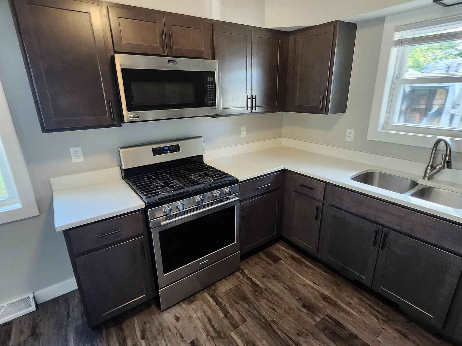 226 N Carroll Ave — Photo 4