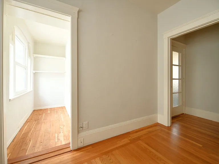3733 Grand Ave — Photo 6