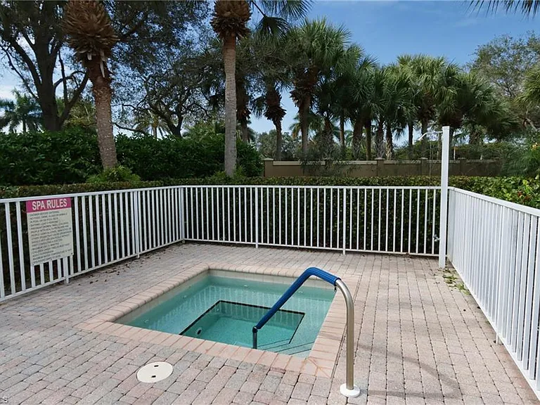 9616 Cypress Hammock Cir #201 — Photo 34