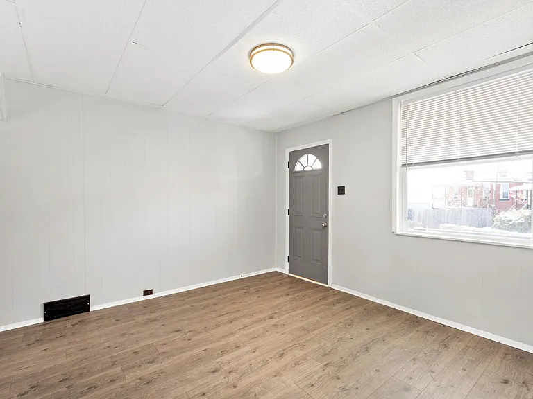 Realty Avenue Townhomes — Photo 13