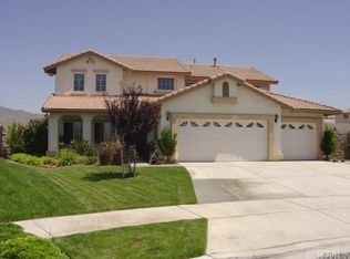 6725 Winter Night Ct, Fontana, CA 92336