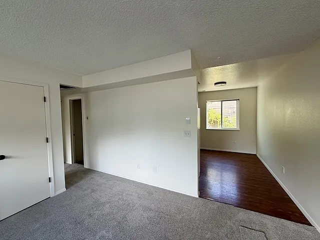963 Iowa Ave #B — Photo 10