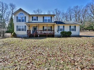 7226 Moss Dr, Swiftwater, PA 18370