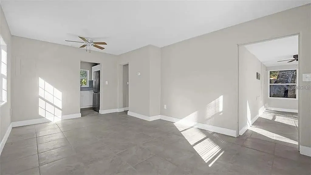 3 bed, 2.0 bath, 1350 sqft, $1,790 — Photo 4