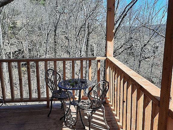 3rd image of 3682 Lute Mountain Rd #B