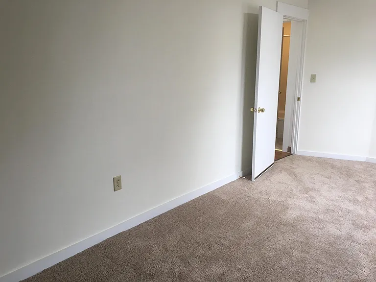 82 3rd St #2E — Photo 28