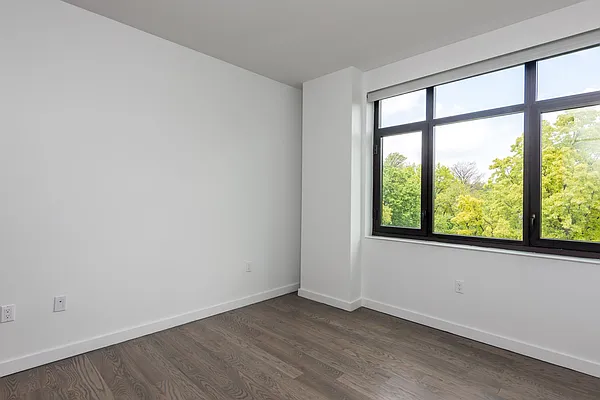Rented by Nooklyn NYC LLC | media 25