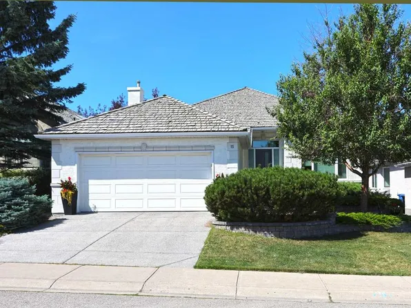 15 E Hampstead Rise NW, Calgary, AB T3A 6B4