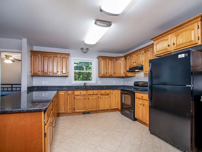 496 Stage Rd — Photo 6