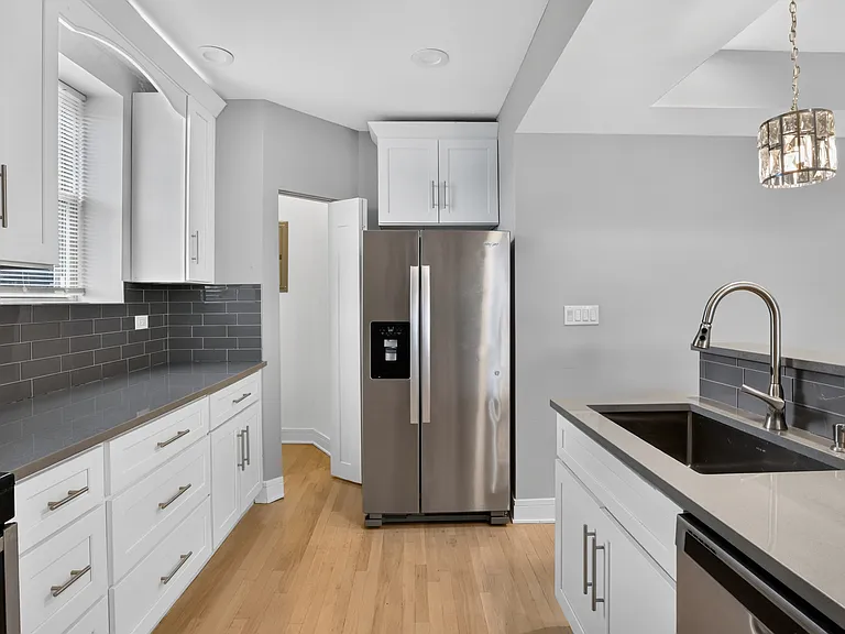 6629 S Ingleside Ave #2 — Photo 15