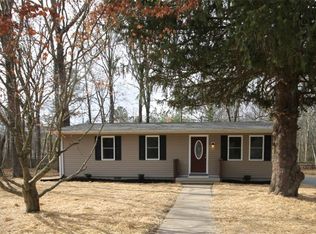 17052 Elm St, Bowling Green, VA 22427