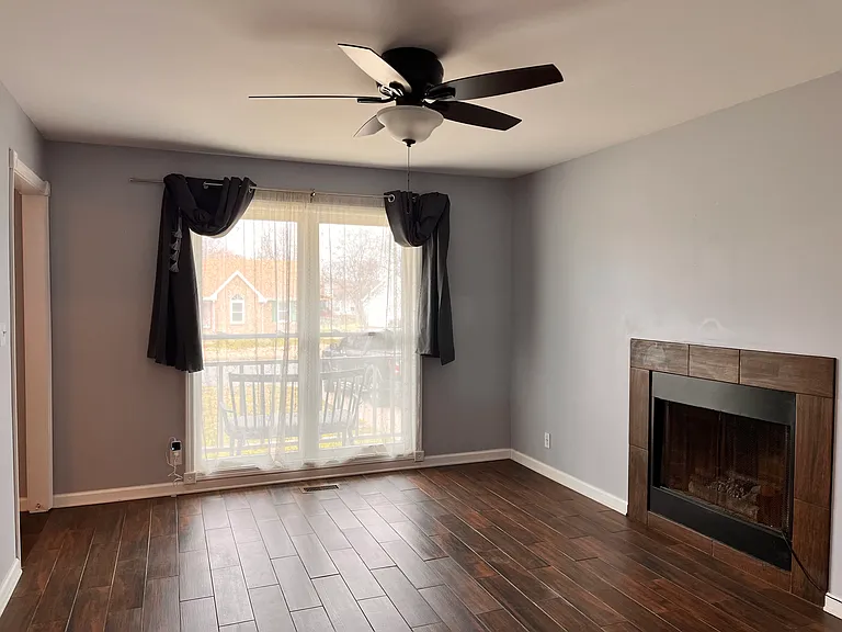Setting Room