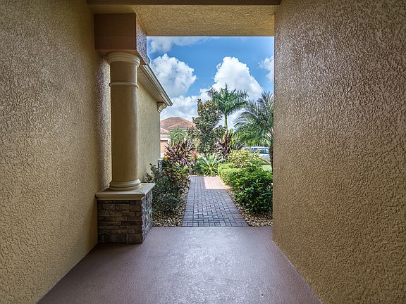 2nd image of 13237 Lazzaro Ct