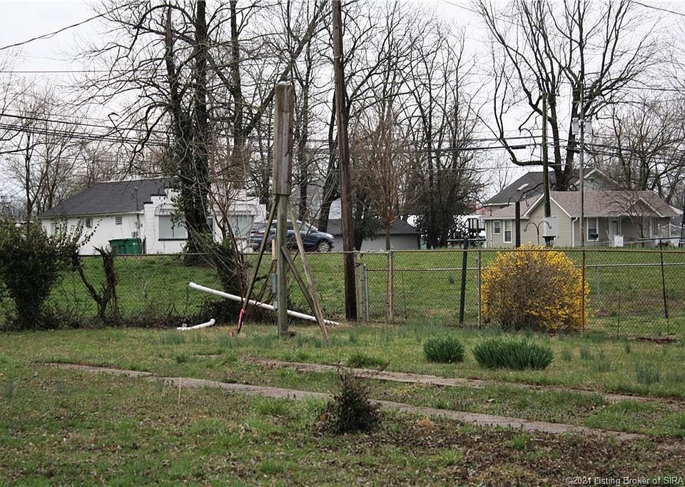 1st image of 144 Locust St