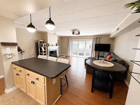 3rd image of 312 Severn Ave APT E105
