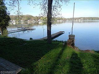 2nd image of 802 E Gull Lake Dr