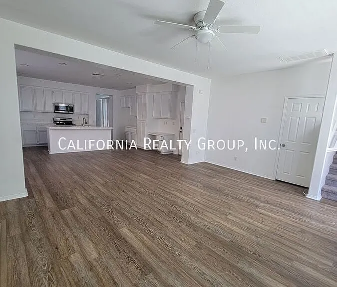 1281 Lavender Ln — Photo 13