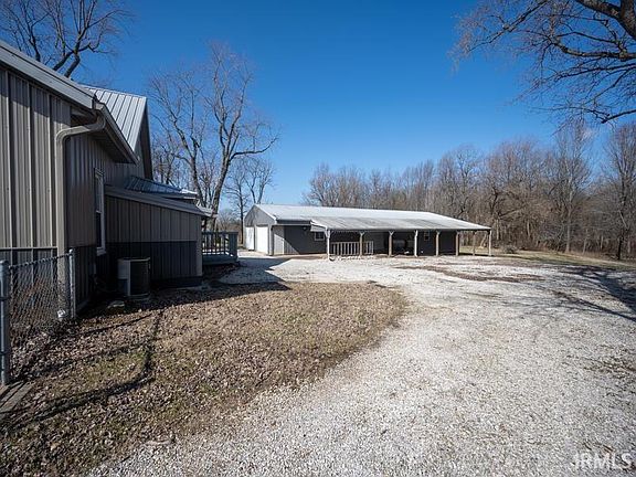 3rd image of 1171 E County Road 550 S