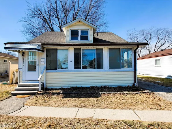 28113 Florence St, Saint Clair Shores, MI 48081