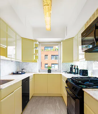 Sold by Berkshire Hathaway HomeServices New York Properties | media 5