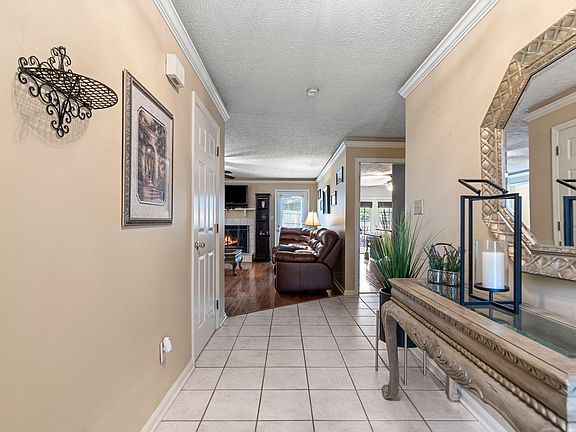 5th image of 4044 Forsythe Dr