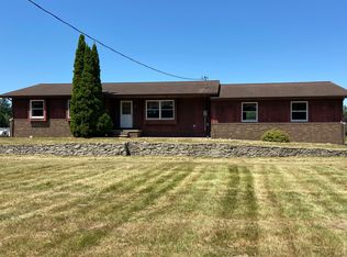 5670 Oak Rd, Vassar, MI 48768